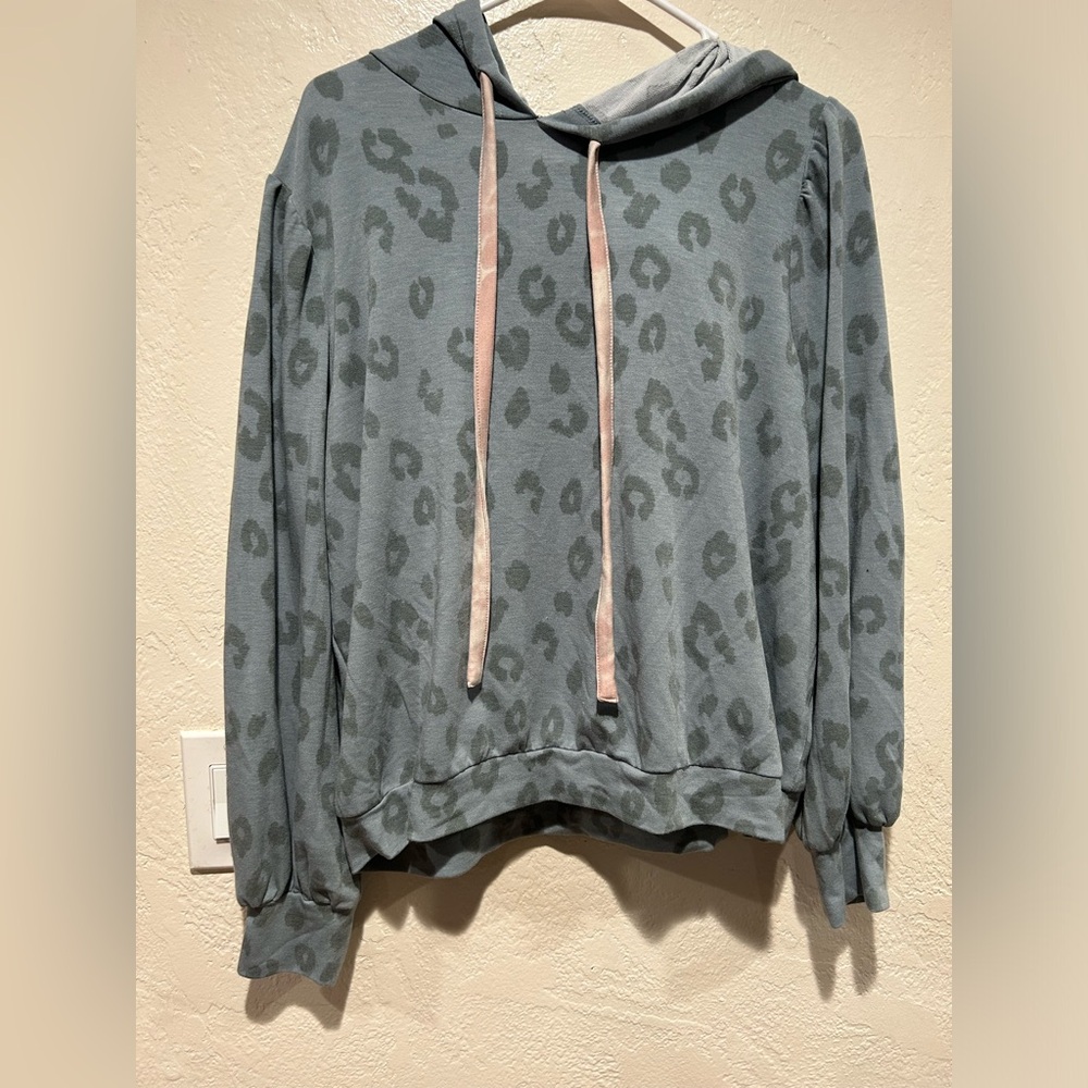 Como vintage XL hoodie animal print‎ casual fun comfy